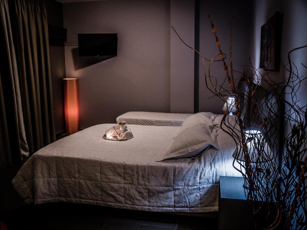 Gina'S Studios Alivérion Dış mekan fotoğraf